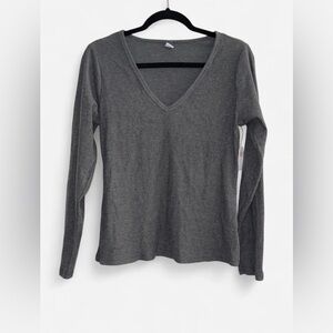 Gray V-Neck Ribbed Women's Top